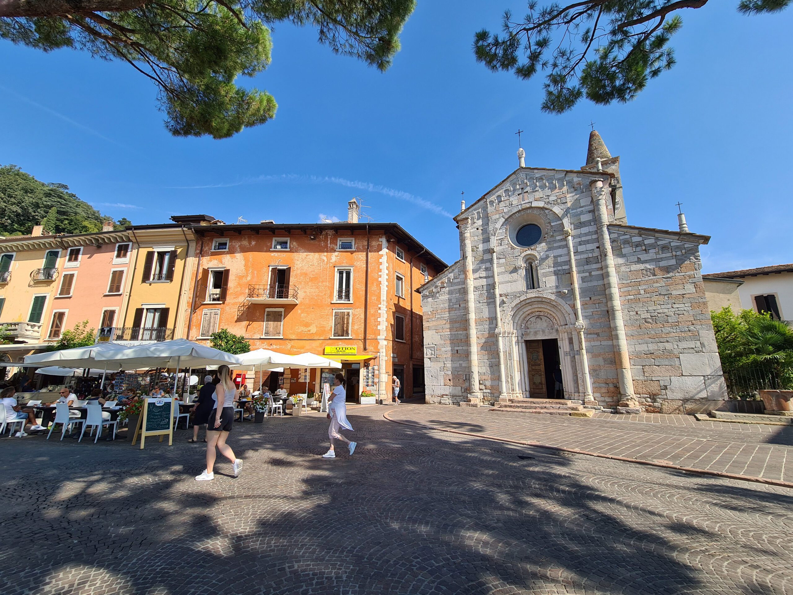 Toscolano Maderno bezoeken: boulevard, haven en papiermuseum