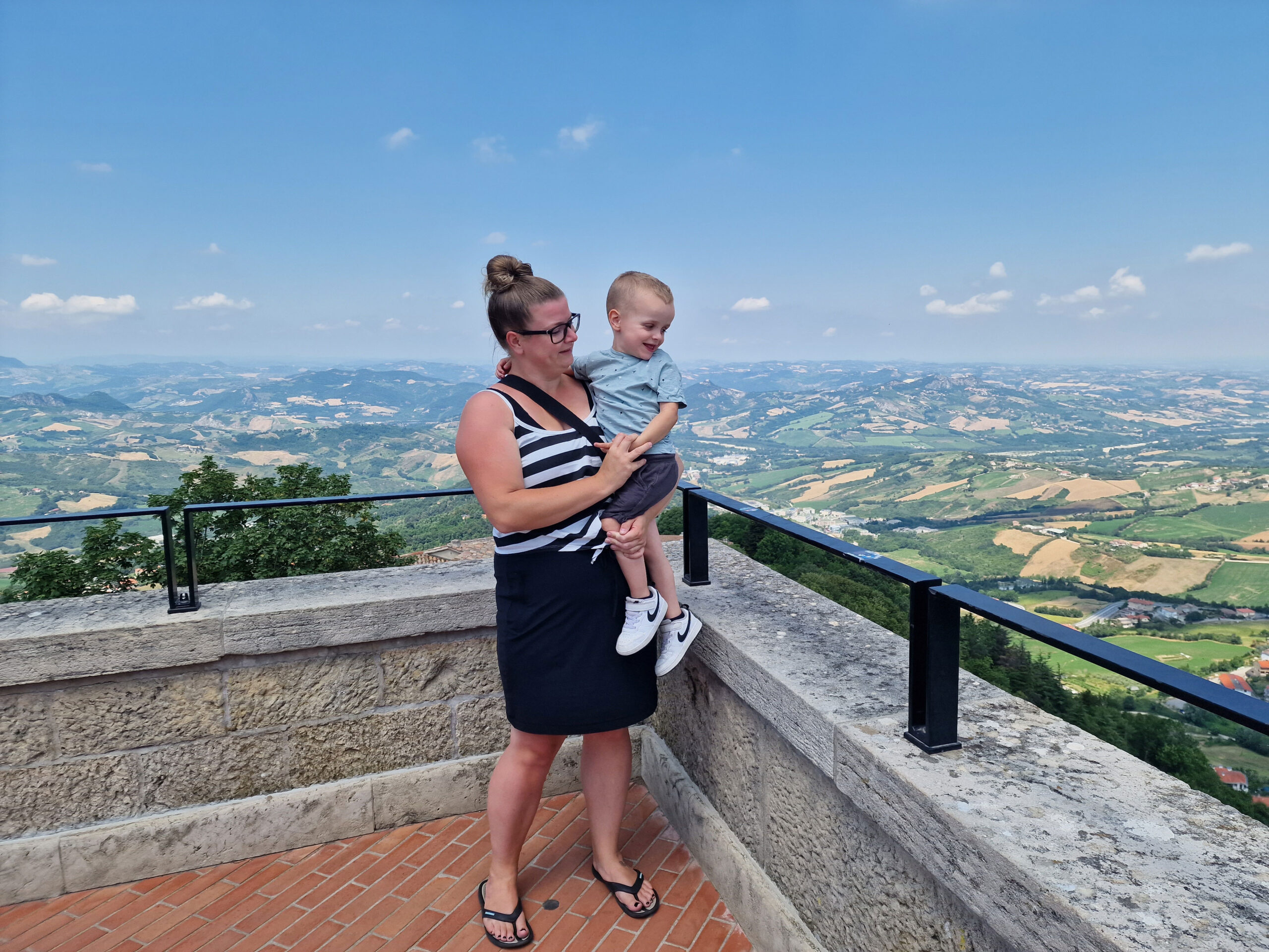 San Marino bezoeken: een verrassende dagtrip vol uitzichten, torens en historie