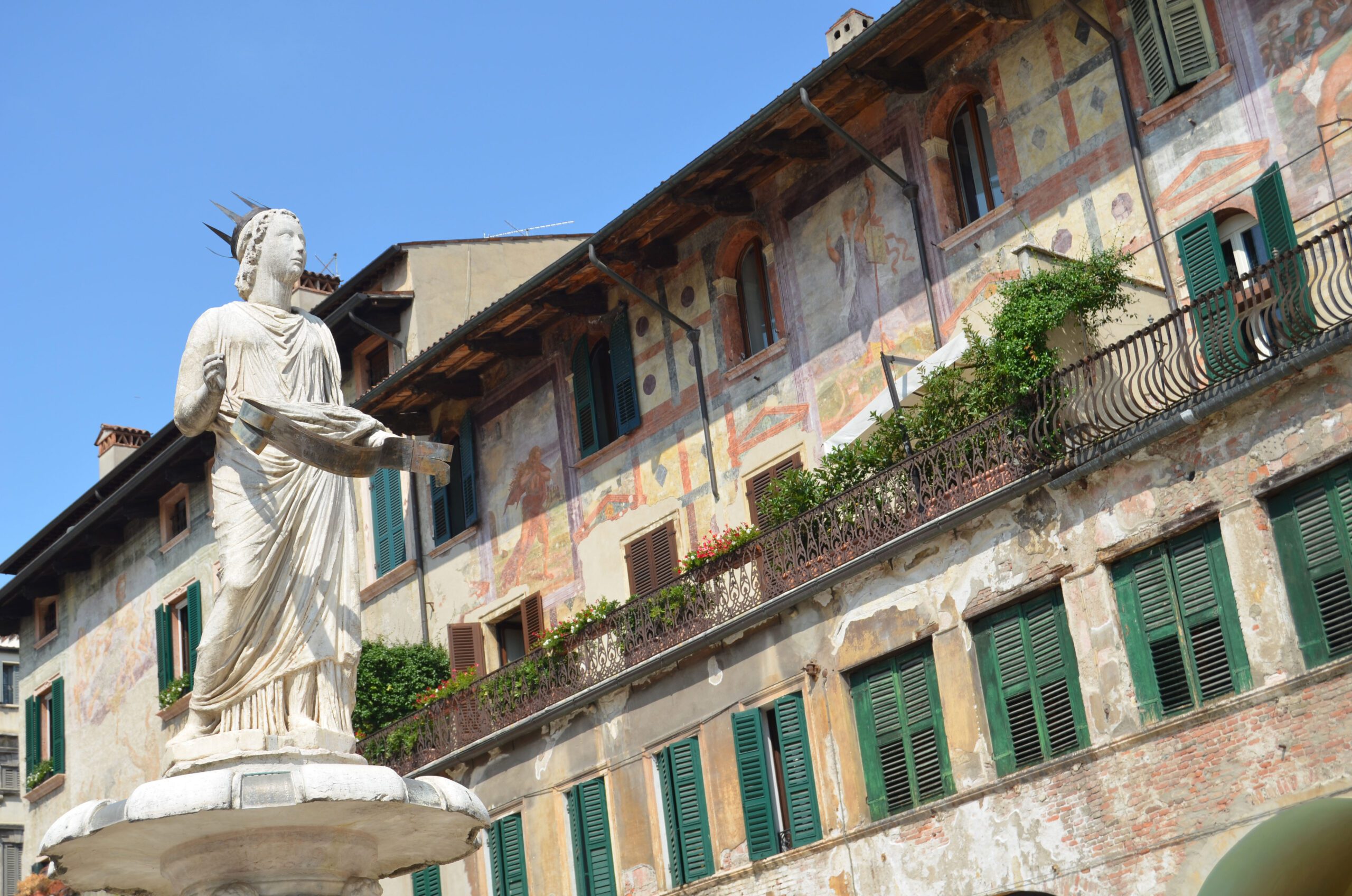 Een dag in Verona: Arena, balkon van Julia en sfeervolle pleinen