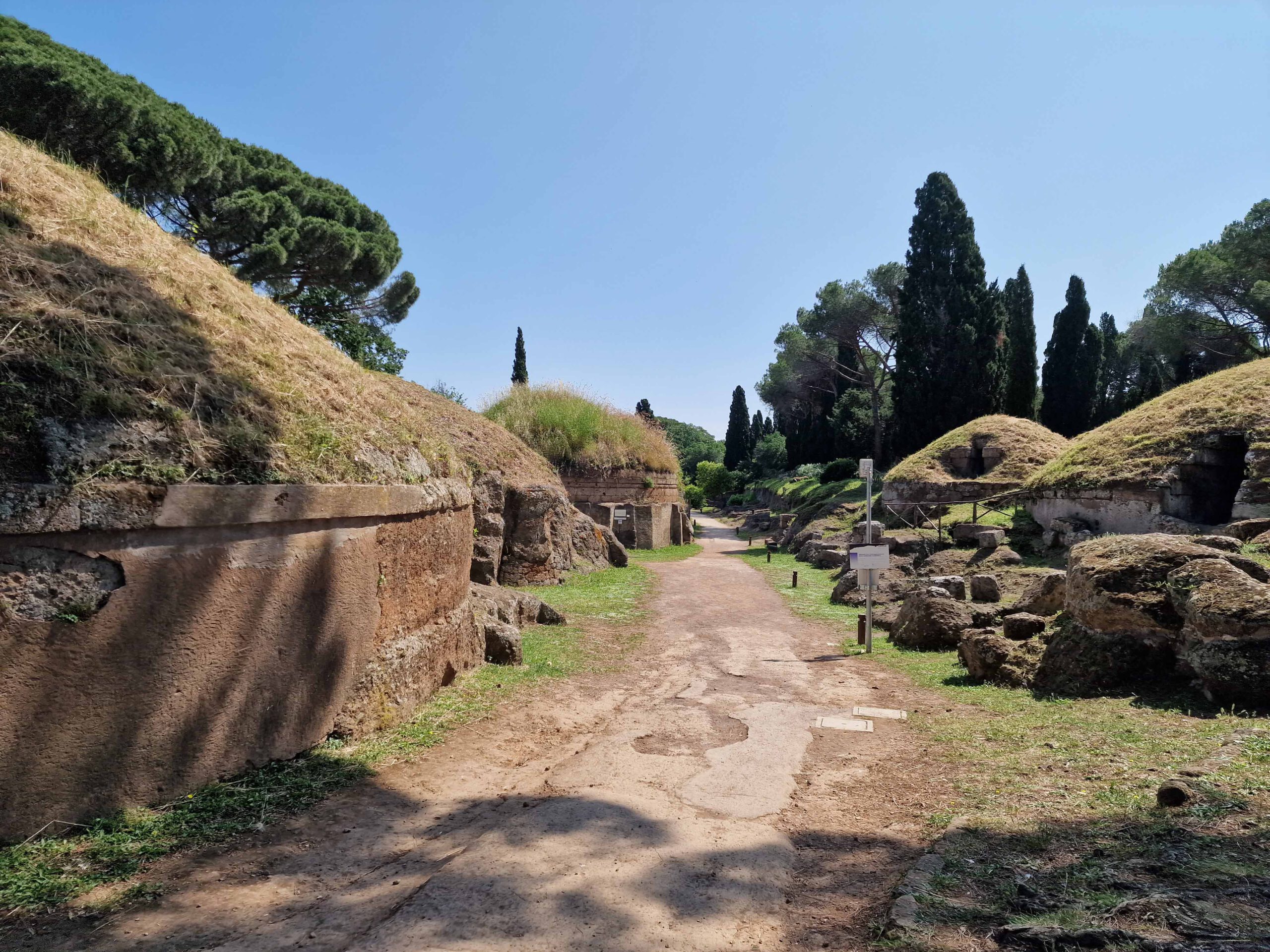 Necropoli della Banditaccia bezoeken: Etruskische dodenstad bij Cerveteri