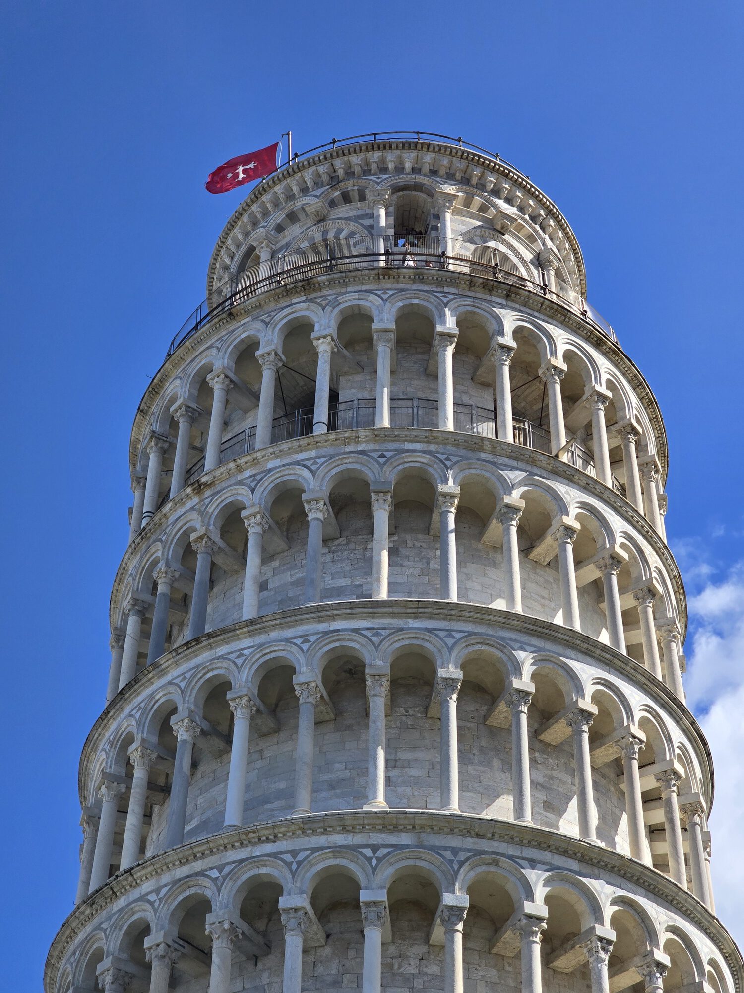 Eindelijk de toren van Pisa beklimmen