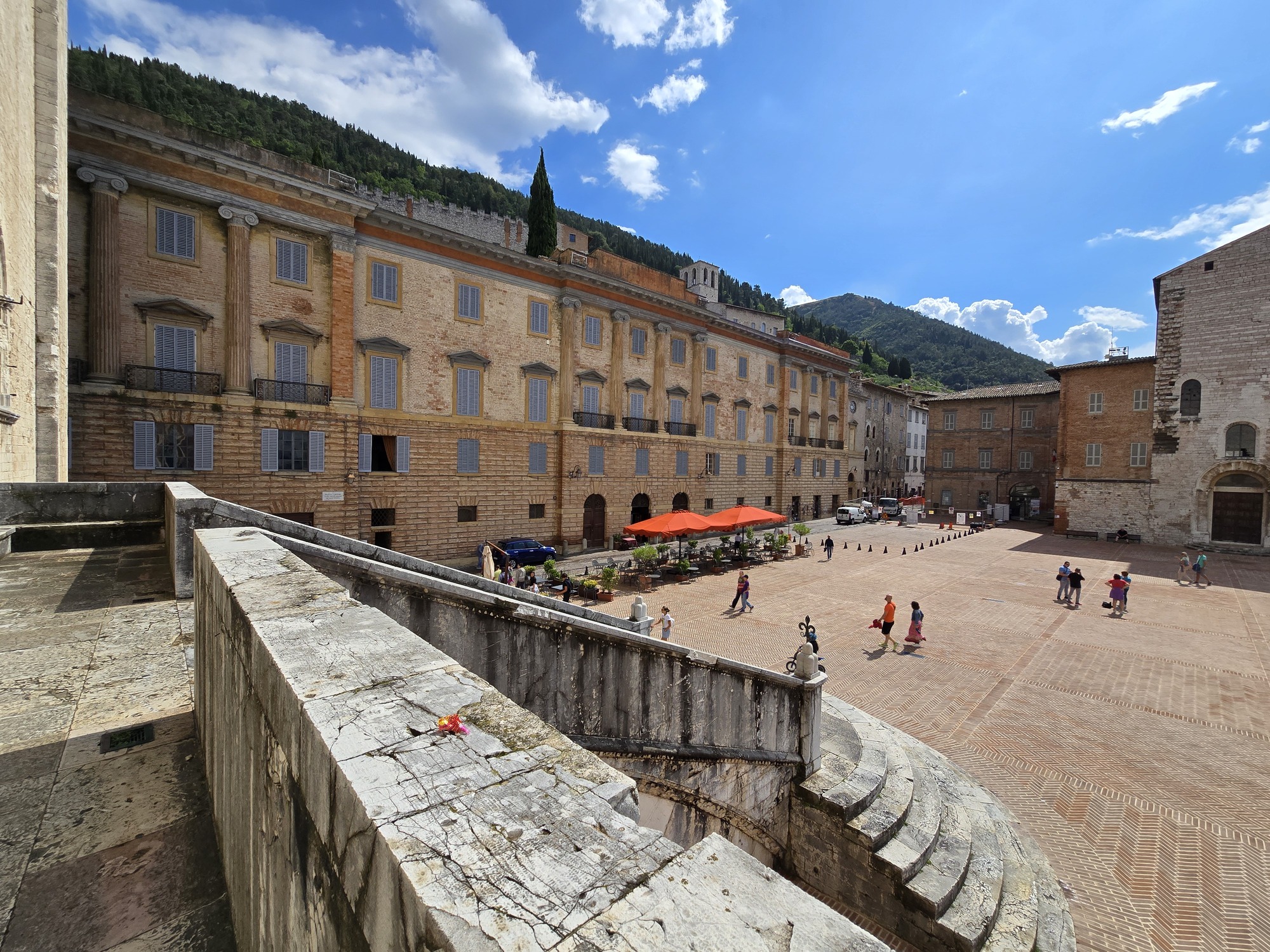 Wat te doen in Gubbio: middeleeuwse charme, legendes en een veel regen