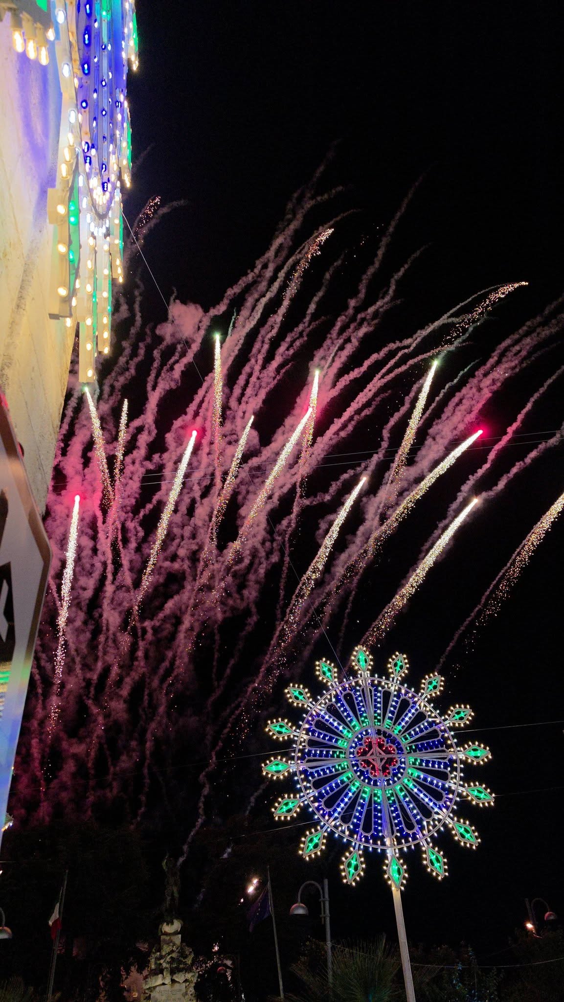 Kan een afbeelding zijn van vuurwerk