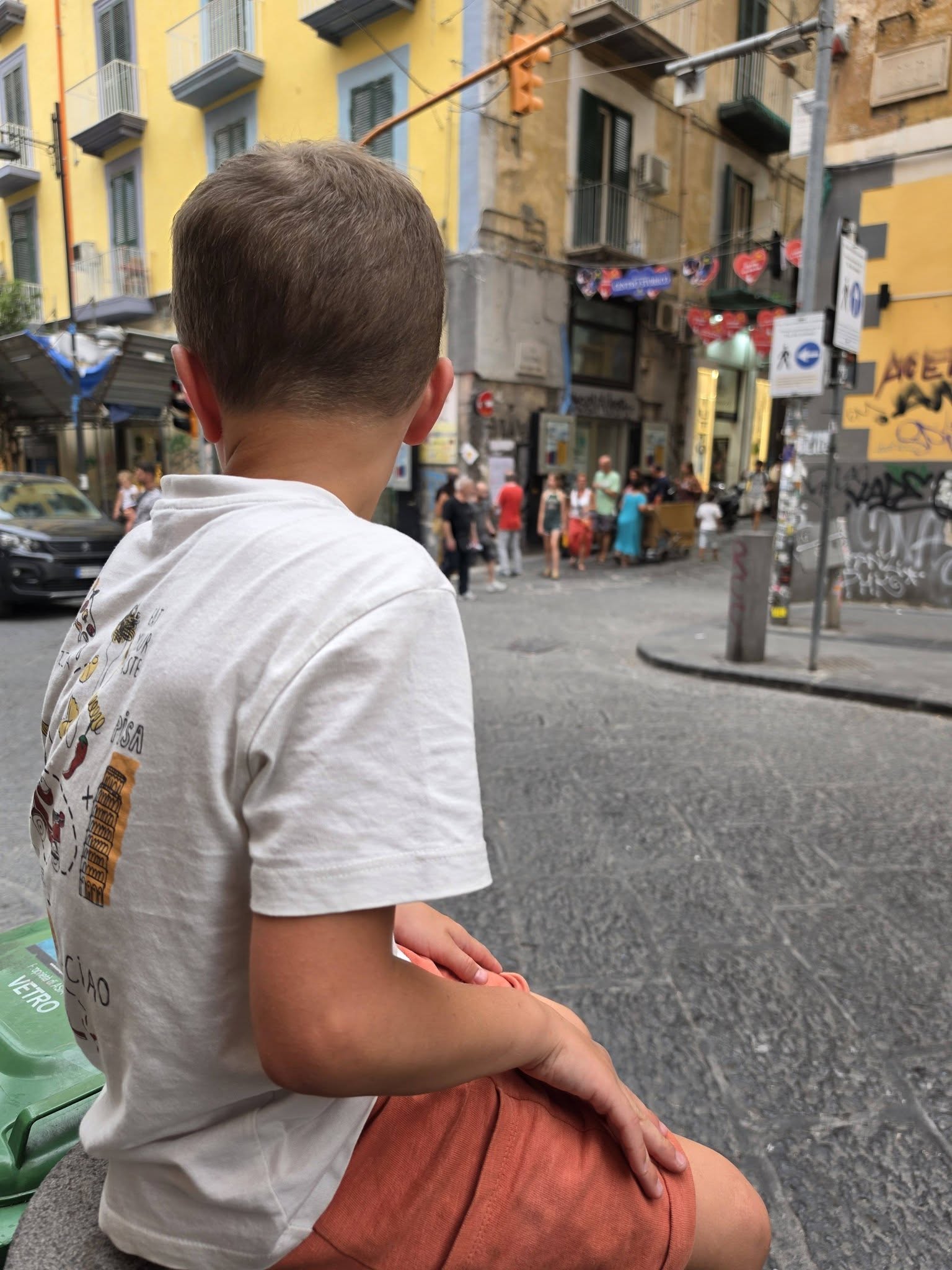 Kan een afbeelding zijn van kind, Piazza di Spagna, Camogli en straat